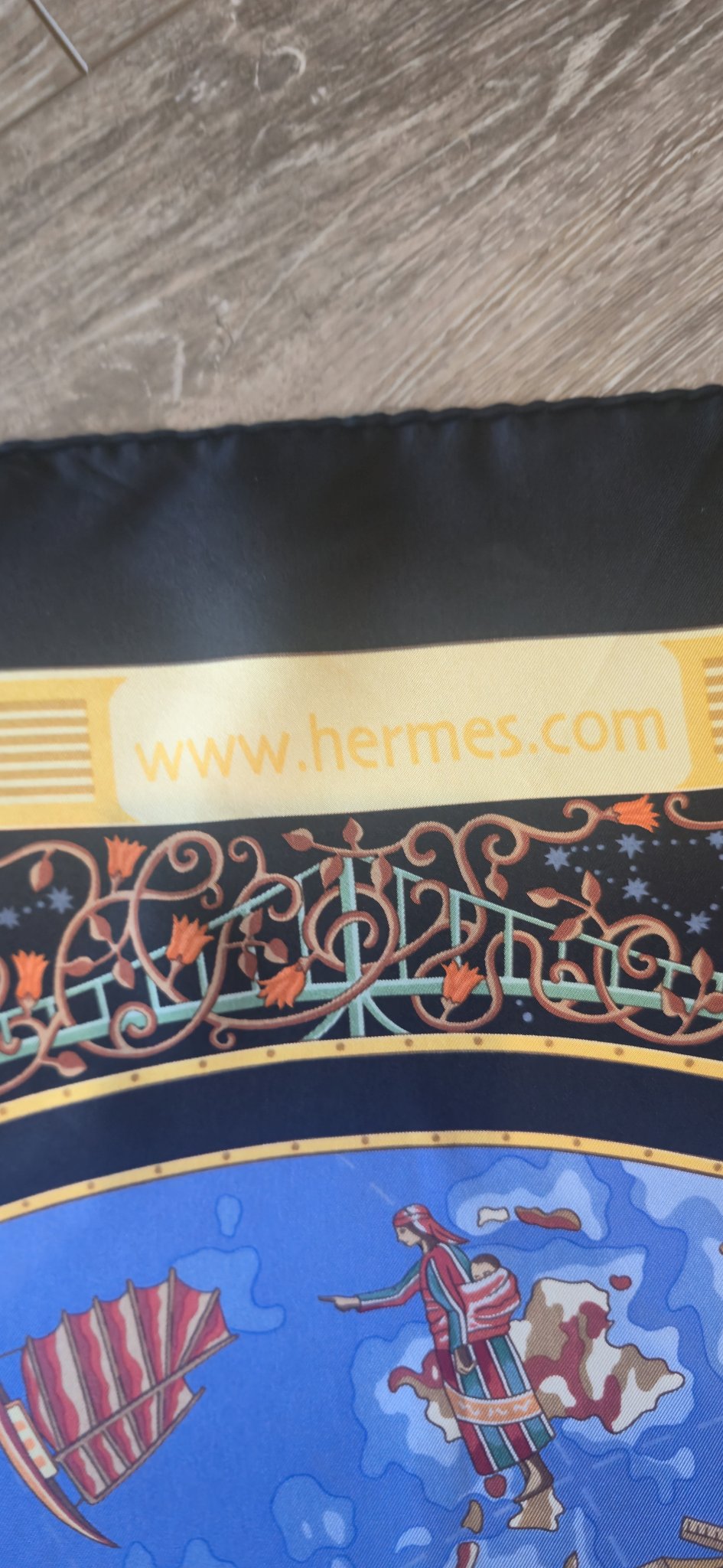 www.hermes.com printed border detail