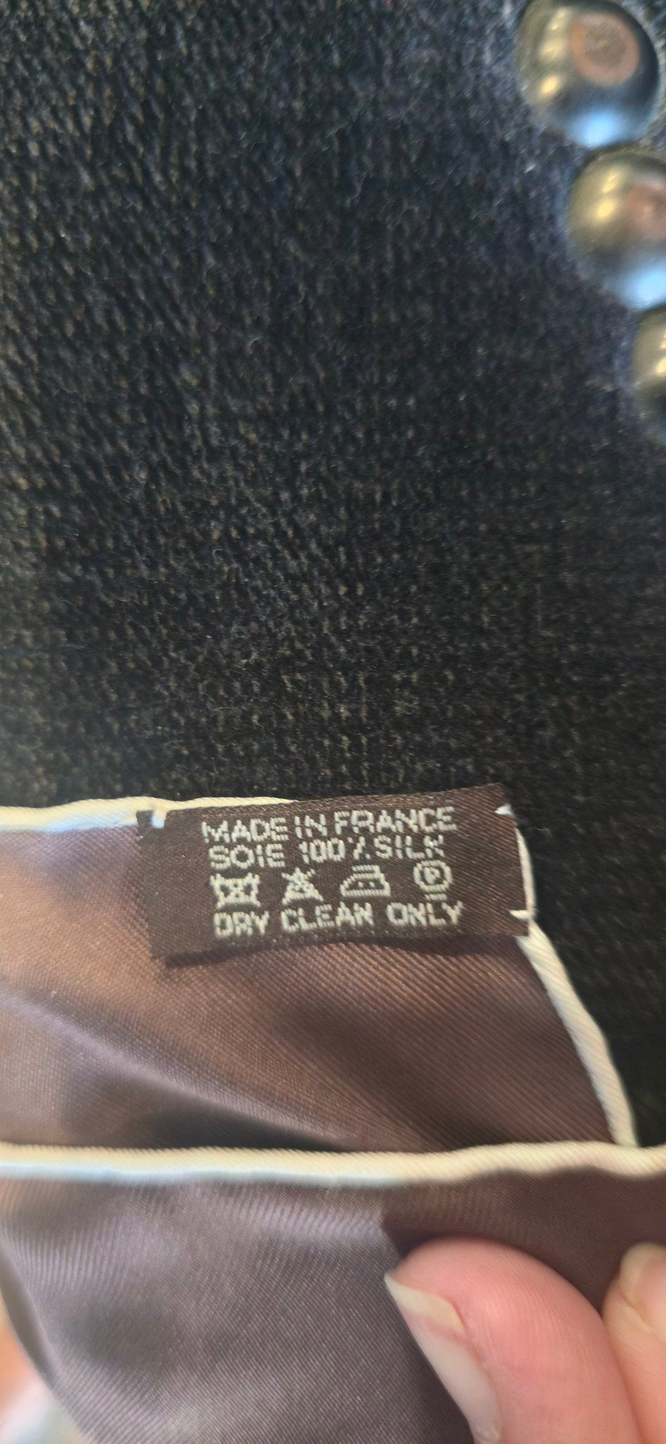 Corner and hand-rolled hem